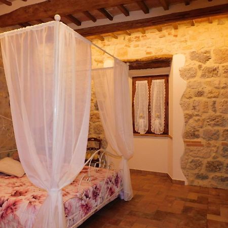 Hotel Sognare Nel Castello à Monteriggioni Extérieur photo